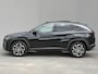 Hyundai Tucson 1.6 T-GDI PHEV Premium Sky 4WD / Accu SoH 100 % / Fabrieksgarantie tot 10-2029 / Panorama schuifdak / Dealer Onderhouden / HUD / Apple Carplay Android Auto / Camera / Elektr. stoelen & klep / Stoelventilatie / Stuur-, stoel- en achterbankverwarming / Stoelverkoeling / 19" LM wielen & All Season banden /