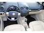 Volkswagen Beetle New Cabriolet 1.6 met Leder en Airco en elektrische Kap