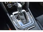 Volkswagen Passat Variant 1.4 TSI Highline Business R NAP| Head Up display | Automaat | Stoelverwarming | Trekhaak