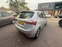 Hyundai ix20 1.6i Go! Stuur- en stoelverwarming , PDC Achter, Cruise, Airco enz.