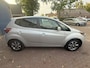 Hyundai ix20 1.6i Go! Stuur- en stoelverwarming , PDC Achter, Cruise, Airco enz.