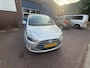 Hyundai ix20 1.6i Go! Stuur- en stoelverwarming , PDC Achter, Cruise, Airco enz.