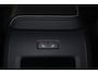 Volvo XC60 T8 Recharge AWD Ultra Black Edition - Panorama/schuifdak - IntelliSafe Assist & Surround - Harman/Kardon audio - Parkeercamera achter - Verwarmde voorstoelen, stuur & achterbank - Parkeersensoren voor & achter - Elektr. bedienb. voorstoelen met geheugen - Head up display - Draadloze tel. lader - Extra getint glas - Inklapbare trekhaak - 21' LMV