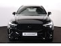 Volvo XC60 T8 Recharge AWD Ultra Black Edition - Panorama/schuifdak - IntelliSafe Assist & Surround - Harman/Kardon audio - Parkeercamera achter - Verwarmde voorstoelen, stuur & achterbank - Parkeersensoren voor & achter - Elektr. bedienb. voorstoelen met geheugen - Head up display - Draadloze tel. lader - Extra getint glas - Inklapbare trekhaak - 21' LMV