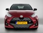 Toyota Yaris 1.5 Hybrid GR Sport | Head-Up Display | Stoel+Stuurverwarming | Dodehoek detectie | Parkeersensoren voor+achter | Navigatie | Apple CarPlay/Android Auto | Cruise Control Adaptive |
