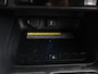 Toyota RAV4 2.5 Hybrid AWD Bi-Tone Innovation Pack I Panoramisch schuif-kanteldak I 360 graden camera I Digitale binnenspiegel I Trekhaak - 1650 KG trekgewicht | JBL | Dodehoek detectie | Navigatie | Apple CarPlay/Android Auto |