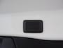 Toyota RAV4 2.5 Hybrid AWD Bi-Tone Innovation Pack I Panoramisch schuif-kanteldak I 360 graden camera I Digitale binnenspiegel I Trekhaak - 1650 KG trekgewicht | JBL | Dodehoek detectie | Navigatie | Apple CarPlay/Android Auto |