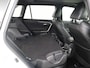 Toyota RAV4 2.5 Hybrid AWD Bi-Tone Innovation Pack I Panoramisch schuif-kanteldak I 360 graden camera I Digitale binnenspiegel I Trekhaak - 1650 KG trekgewicht | JBL | Dodehoek detectie | Navigatie | Apple CarPlay/Android Auto |