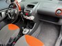 Toyota Aygo 1.0 VVT-i Dynamic Orange Automaat Airco 5d Nieuwe Apk