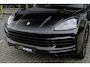 Porsche Cayenne S 2.9 S 441pk Panoramadak Trekhaak elektrisch Comfortstoelen Black edition Luchtvering DAB Sfeerverlichting