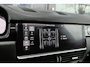 Porsche Cayenne S 2.9 S 441pk Panoramadak Trekhaak elektrisch Comfortstoelen Black edition Luchtvering DAB Sfeerverlichting