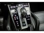 Porsche Cayenne S 2.9 S 441pk Panoramadak Trekhaak elektrisch Comfortstoelen Black edition Luchtvering DAB Sfeerverlichting