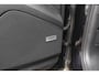 Porsche Cayenne S 2.9 S 441pk Panoramadak Trekhaak elektrisch Comfortstoelen Black edition Luchtvering DAB Sfeerverlichting