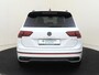 Volkswagen Tiguan 1.4 TSI eHybrid R-Line Business | SoH 89% | Black style | Achteruitrijcamera | Adaptieve demping | Matrix LED verlichting | Adaptieve cruise control | Dodehoekdetectie | Stoel- en stuurwielverwarming |