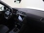 Volkswagen Tiguan 1.4 TSI eHybrid R-Line Business | SoH 89% | Black style | Achteruitrijcamera | Adaptieve demping | Matrix LED verlichting | Adaptieve cruise control | Dodehoekdetectie | Stoel- en stuurwielverwarming |