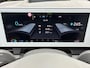 Hyundai Ioniq 5 Connect+ 77.4 kWh / Dealer onderhouden / Fabrieksgarantie tot 01-2029 / CCS snelladen / All season banden / Elektrische achterklep / Rondomzicht camera / Warmtepomp / Climate control / Stuur- Stoel & Achterbank verwarming / Adaptief cruise control /