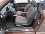 Volkswagen Beetle Cabriolet 1.2 TSI Allstar Automaat Camera App connect Navigatie Airco-ecc Stoelverwarming 17 inch Cruise control Onderhoud aanwezig Zeer nette staat Lage km.stand