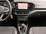 Volkswagen T-Cross 1.0 TSI 110PK! Life CARPLAY | CAM | ADAPT.CRUISE | LED | NAV | ECC | DAB | 18'LMV | NAP