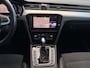 Volkswagen Passat Variant 1.5 TSI R-Line Business + PANO | TREKH | CARPLAY | ADAPT.CRUISE | CAM | DIGI.DASHB | LED | 18'LMV
