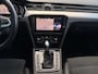 Volkswagen Passat Variant 1.5 TSI R-Line Business + PANO | TREKH | CARPLAY | ADAPT.CRUISE | CAM | DIGI.DASHB | LED | 18'LMV