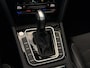 Volkswagen Passat Variant 1.5 TSI R-Line Business + PANO | TREKH | CARPLAY | ADAPT.CRUISE | CAM | DIGI.DASHB | LED | 18'LMV