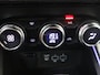 Renault Clio 1.6 E-Tech Hybrid 145 Techno | Pack Advanced Safety | Apple Carplay/Android Auto | cruise control | electronic climate control | kunstlederen/stof bekleding | LED koplampen | lichtmetalen velgen 16" | navigatiesysteem | rijstrooksensor met correctie