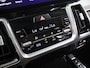 Kia Sorento 1.6 T-GDI Plug-in Hybrid 4WD ExecutiveLine 7p. | SOH 98% | Panoramadak | Lederen Interieur | Ele.verstelbare stoelen + Geheugen | Navigatie | Camera | DAB | Apple CarPlay/ Android Auto | Stoelverwarming + koeling | Adaptieve Cruise Control | Ele. kofferdeksel |