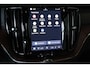 Volvo XC60 T6 Plug-in hybrid AWD Ultimate Bright | Luchtvering | Harman Kardon Premium Audio | Nappa Lederen Bekleding | Semi-Electrische Wegklapbare Trekhaak | 1ste eigenaar | Google Infotainment | Massage functie in voorstoelen | 360° Parkeercamera | Parkeersensoren voor + achter