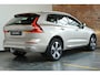 Volvo XC60 T6 Plug-in hybrid AWD Ultimate Bright | Luchtvering | Harman Kardon Premium Audio | Nappa Lederen Bekleding | Semi-Electrische Wegklapbare Trekhaak | 1ste eigenaar | Google Infotainment | Massage functie in voorstoelen | 360° Parkeercamera | Parkeersensoren voor + achter
