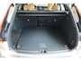 Volvo XC60 T6 Plug-in hybrid AWD Ultimate Bright | Luchtvering | Harman Kardon Premium Audio | Nappa Lederen Bekleding | Semi-Electrische Wegklapbare Trekhaak | 1ste eigenaar | Google Infotainment | Massage functie in voorstoelen | 360° Parkeercamera | Parkeersensoren voor + achter