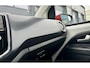 Volkswagen e-Up! | Nieuwe Model | 100% Elektrisch | LAGE KM ! | 5 Drs. | Cruise | Camera | Stoelverwarming |