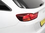 Kia Ceed Sportswagon 1.5 T-GDi 160pk Automaat DynamicLine Climate control Adaptieve cruise control Stuurverwarming Stoelverwarming Navigatie Apple Carplay/ Android Auto Lichtmetalen velgen Achteruitrijcamera
