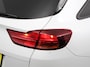 Kia Ceed Sportswagon 1.5 T-GDi 160pk Automaat DynamicLine Climate control Adaptieve cruise control Stuurverwarming Stoelverwarming Navigatie Apple Carplay/ Android Auto Lichtmetalen velgen Achteruitrijcamera