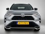 Toyota RAV4 2.5 Plug-in Hybrid AWD Bi-Tone Plus | Trekhaak afneembaar - 1500KG trekgewicht | 360 camera + binnenspiegel | Stoel+stuurverwarming | Stoelventilatie | Dodehoek detectie | Parkeersensoren voor+achter | Elektrische achterklep |