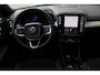 Volvo XC40 B4 Plus Dark | Panoramadak | Trekhaak | Verwarmbare voorstoelen en stuurwiel | Premium audio by Harman Kardon | Adaptieve cruise control