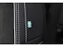 Volvo XC40 B4 Plus Dark | Panoramadak | Trekhaak | Verwarmbare voorstoelen en stuurwiel | Premium audio by Harman Kardon | Adaptieve cruise control