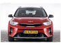 Kia Stonic 1.0 101PK 2-TONE HYBRID DYNAMICLINE APPCARPLAY/ NAVI/P-CAM/CLIMA/2XKEYELSS/PDC/LED/P-GLAS/S&S/DAKRAILS/MEDIA/BTA - 1 EIG./NL AUTO/KM = NAP