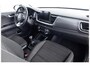 Kia Stonic 1.0 101PK 2-TONE HYBRID DYNAMICLINE APPCARPLAY/ NAVI/P-CAM/CLIMA/2XKEYELSS/PDC/LED/P-GLAS/S&S/DAKRAILS/MEDIA/BTA - 1 EIG./NL AUTO/KM = NAP