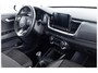 Kia Stonic 1.0 101PK 2-TONE HYBRID DYNAMICLINE APPCARPLAY/ NAVI/P-CAM/CLIMA/2XKEYELSS/PDC/LED/P-GLAS/S&S/DAKRAILS/MEDIA/BTA - 1 EIG./NL AUTO/KM = NAP