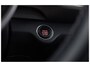 Kia Stonic 1.0 101PK 2-TONE HYBRID DYNAMICLINE APPCARPLAY/ NAVI/P-CAM/CLIMA/2XKEYELSS/PDC/LED/P-GLAS/S&S/DAKRAILS/MEDIA/BTA - 1 EIG./NL AUTO/KM = NAP
