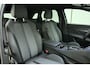 Peugeot 3008 1.6 HYbrid 180 Allure Pack Business | Automaat | Apple carplay | Electronic climate control | Dode hoek detectie | Navigatie systeem full map