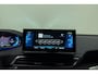 Peugeot 3008 1.6 HYbrid 180 Allure Pack Business | Automaat | Apple carplay | Electronic climate control | Dode hoek detectie | Navigatie systeem full map