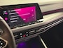 Volkswagen Golf 1.5 eTSI R-Line Edition | Pano | Keyless | Carplay | Sfeerverlichting | Stoel/Stuurverwarming | HUD