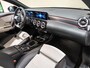Mercedes-Benz CLA 180 AMG Line Premium Plus / 136pk / Panorama dak / Stoelverwarming / Leder /