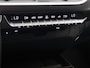 Lexus UX 250h Preference Line | Parkeersensoren | Apple CarPlay / Android Auto | 18" LM Velgen |