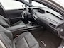 Lexus UX 250h Preference Line | Parkeersensoren | Apple CarPlay / Android Auto | 18" LM Velgen |