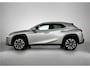 Lexus UX 250h Preference Line | Parkeersensoren | Apple CarPlay / Android Auto | 18" LM Velgen |