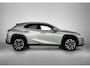 Lexus UX 250h Preference Line | Parkeersensoren | Apple CarPlay / Android Auto | 18" LM Velgen |