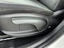 Hyundai Kona Electric EV FASHION 64 kWh | DODEHOEK DETECTIE | PDC | 3 FASE | WARMTEPOMP | CAMERA | CLIMA | CRUISE ADAPT. | NAVI | PRIVACY GLASS | DAKRAILING | APPLE CAR PLAY & ANDROID AUTO |