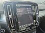 Volvo XC40 2.0 B4 Plus Dark | Panoramadak | Trekhaak | Getint Glas |
